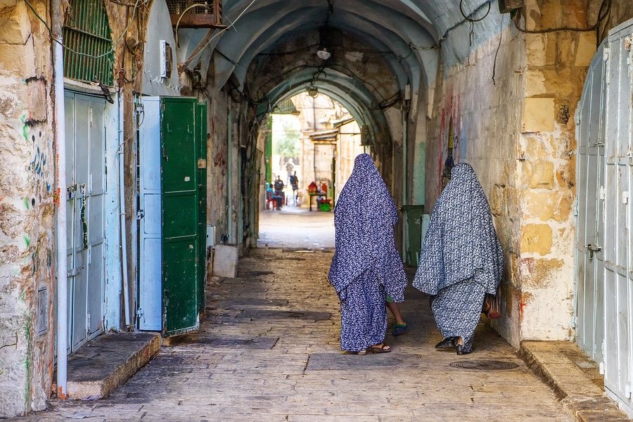 jerusalem old city women