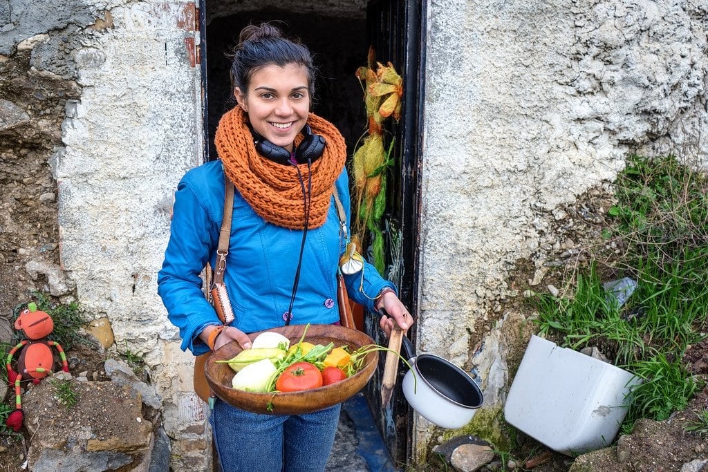Sorina from Romania prepares dinner Sorina the Gypsy in Spain