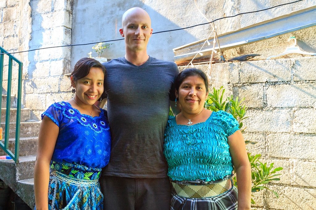 Local Maya Hosts Mayan Hosts